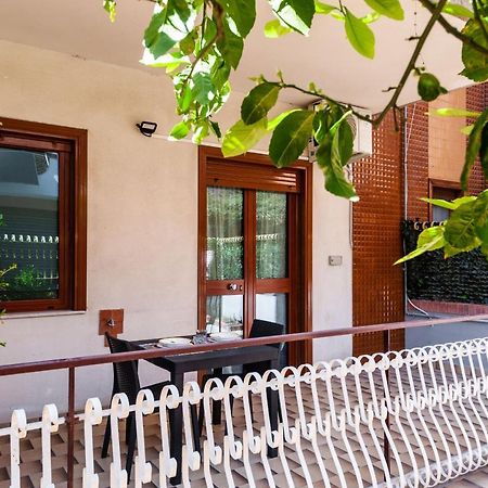 Lemon Tree Apartments By Wonderful Italy Джардини-Наксос Экстерьер фото