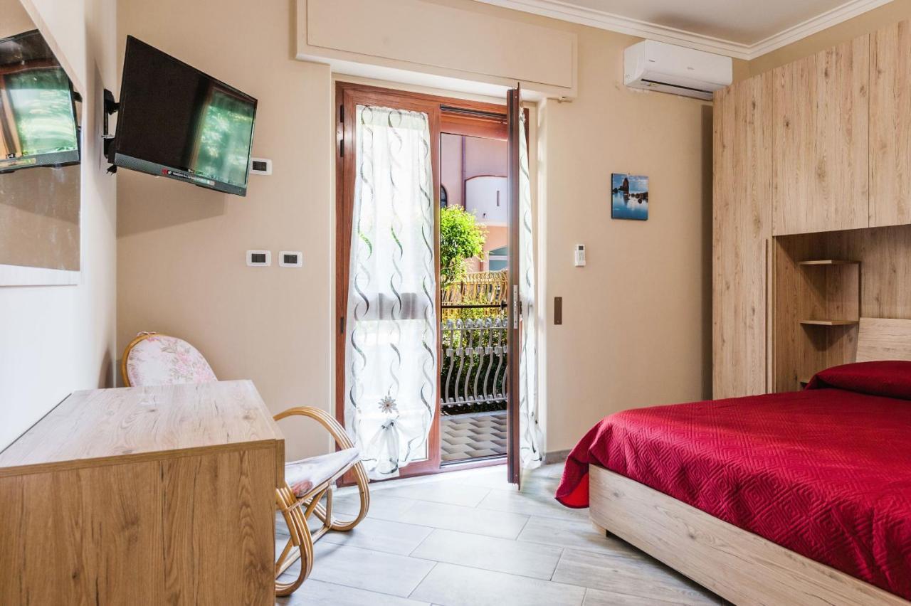 Lemon Tree Apartments By Wonderful Italy Джардини-Наксос Экстерьер фото